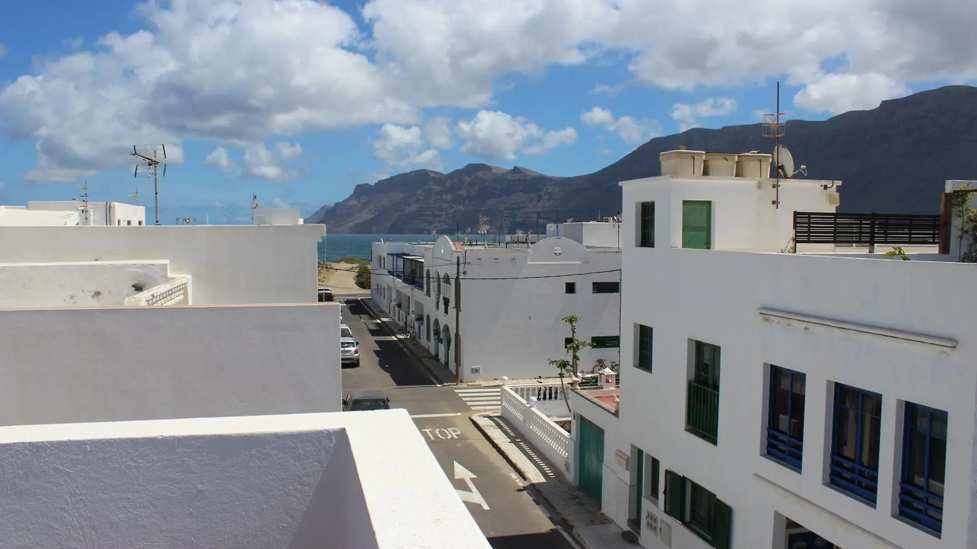 Casa Noah Famara Apartment